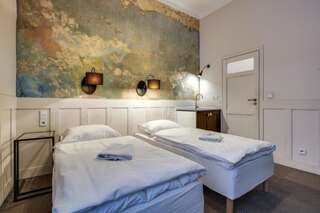 Проживание в семье Sentral Apartments Катовице Двухместный номер с 1 кроватью или 2 отдельными кроватями и собственной ванной комнатой-2